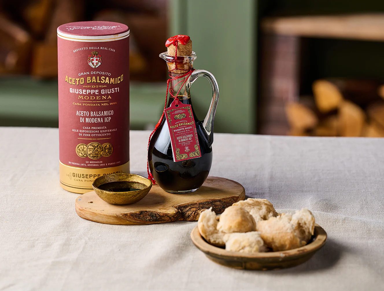 Connoisseur's Indulgence Wicker Hamper - Image 4