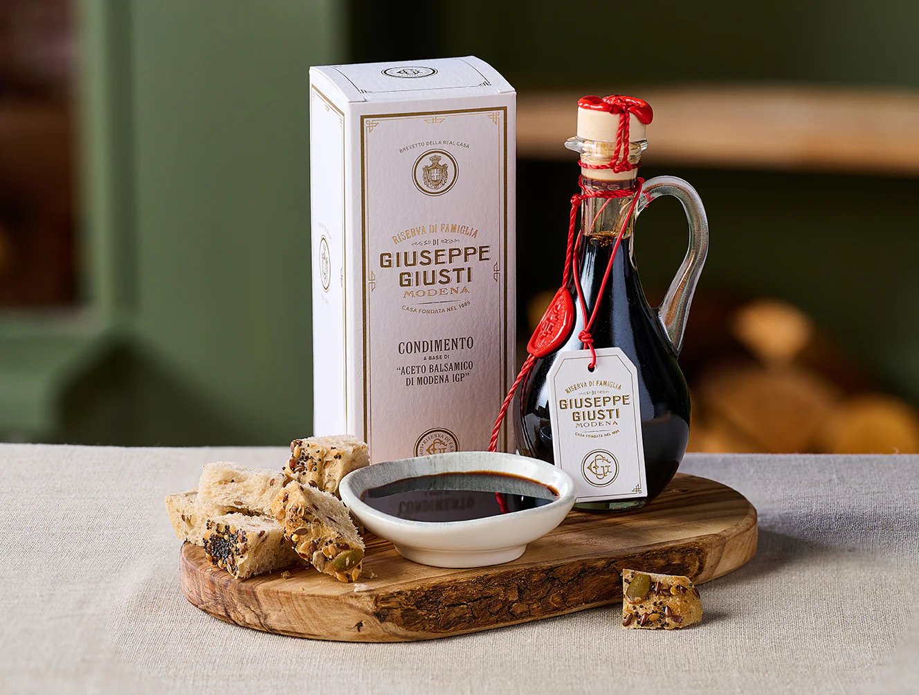 Giuseppe Giusti Balsamic Vinegar of Modena Anforina - Image 2